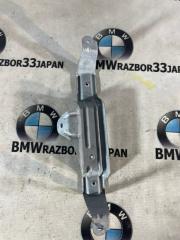 Запчасть кронштейн нпб BMW Е90 2010