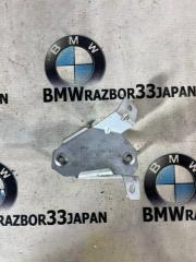Запчасть кронштейн эбу BMW Е90 2007