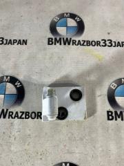 Запчасть петля двери передняя правая BMW Е53 2004