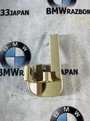 Запчасть накладка сиденья левая BMW E60 2007