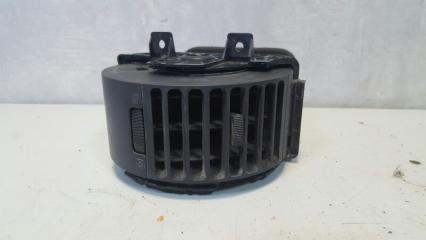 Дефлектор воздушный левый Nissan Skyline 2005