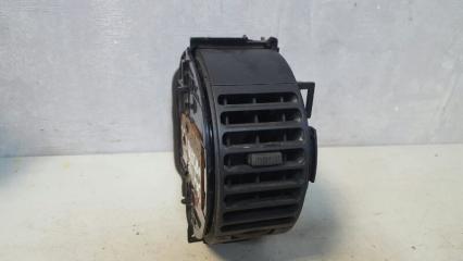 Дефлектор воздушный передний правый Nissan Skyline 2005