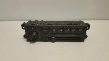 Блок управления печки / климат-контроля / отопителя Nissan Primera 1992г