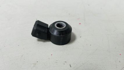 Фото запчасти датчик детонации Nissan Tiida 2008 Б/У запчасть Запчасть датчик детонации Nissan Tiida 2008