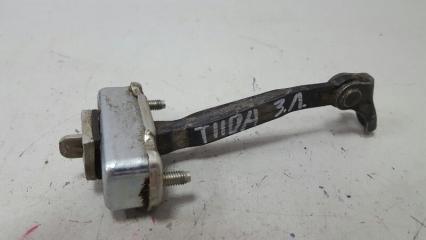 Ограничитель двери задний левый Nissan Tiida 2008