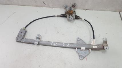 Стеклоподъемник механический задний левый Nissan Primera 1992