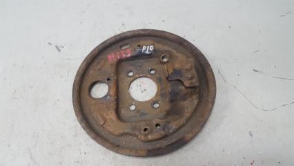 Пыльник ступицы задний Nissan Primera 1992г