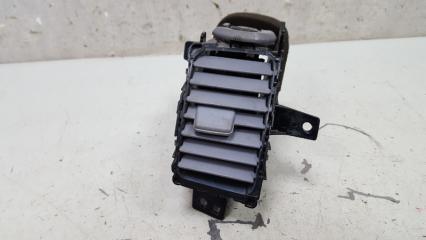 Дефлектор воздушный левый Nissan Primera 2003