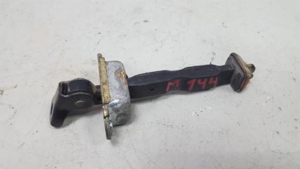 Ограничитель двери Nissan Primera 2003