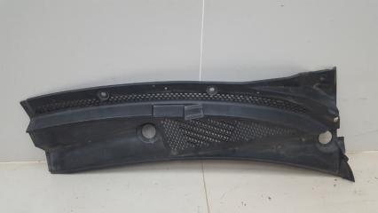 Жабо под дворники правое Nissan Primera 2003