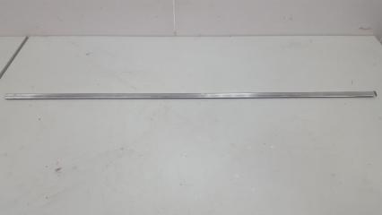 Запчасть молдинг стекла левый Audi 80 1982