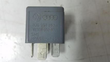 Запчасть реле включения вентилятора Audi A6 1998