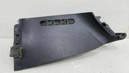 Накладка торпеды правая Nissan Tiida 2008