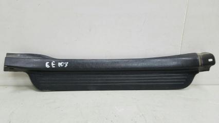 Запчасть накладка порога внутренняя задняя левая Toyota Corolla 7 1999г