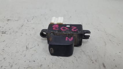 Кнопка стеклоподъемника передняя левая Nissan Teana 2004 Б/У Кнопка стеклоподъемника передняя левая Nissan Teana 2004