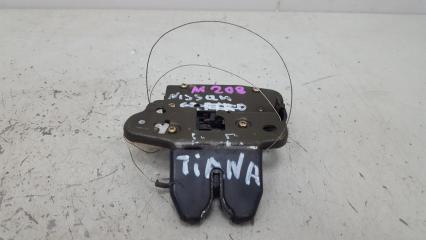 Замок крышки багажника Nissan Teana 2004