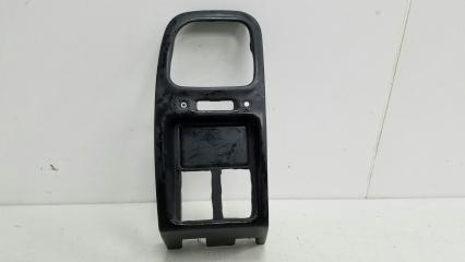 Накладка торпеды Nissan Primera 1992