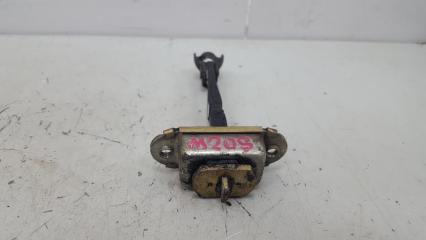 Ограничитель двери передний правый Nissan Teana 2004