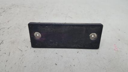 Запчасть плафон подсветки заднего номера Porsche Cayenne 2005