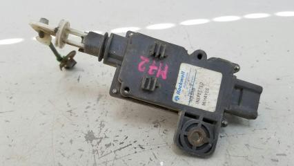 Активатор замка двери Nissan Primera 1998