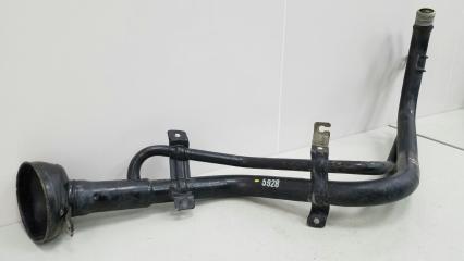 Горловина бензобака Nissan Skyline 2005