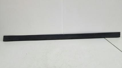 Запчасть молдинг двери передний левый Volvo 440 1988