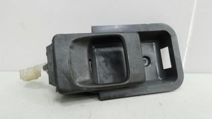 Фото запчасти ручка двери внутренняя открывания передняя левая Volvo 440 1988 Б/У запчасть Запчасть ручка двери внутренняя открывания передняя левая Volvo 440 1988
