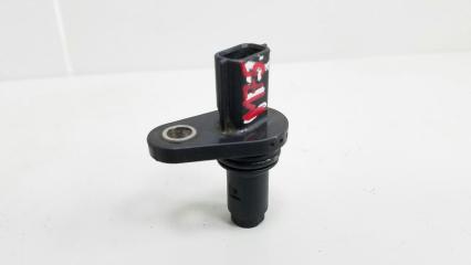 Фото запчасти датчик положения коленвала Nissan Tiida 2008 Б/У запчасть Запчасть датчик положения коленвала Nissan Tiida 2008