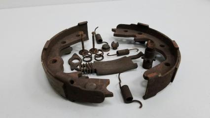 Механизм разведения колодок ручника задний левый Nissan Laurel 2001