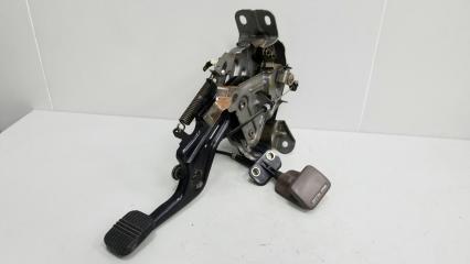 Педаль стояночного тормоза ножник Nissan Laurel 2001