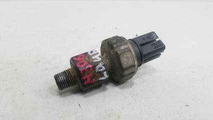 Датчик давления масла Nissan Laurel 2001