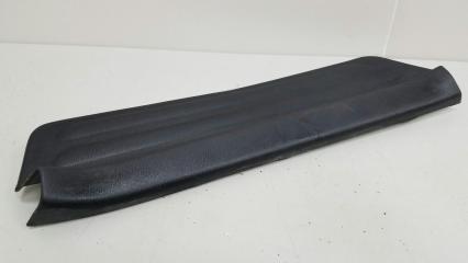 Запчасть накладка порога внутренняя задняя левая Nissan Maxima 1997