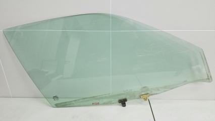Стекло двери переднее правое Nissan Primera 1992г