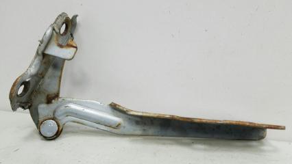 Петля капота передняя правая Nissan Primera 1992г Б/У Петля капота передняя правая Nissan Primera 1992г