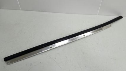 Молдинг стекла передний левый Nissan Primera 1992г P10 GA16DS 1.6л Б/У