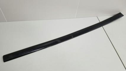 Молдинг двери передний правый Nissan Primera 1992г Б/У Молдинг двери передний правый Nissan Primera 1992г