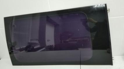 Стекло кузовное глухое правое Nissan Largo 1994