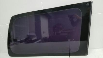 Стекло кузовное глухое заднее правое Nissan Largo 1994