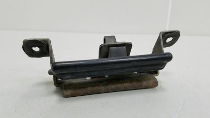 Ручка открывания багажника Nissan Largo 1994