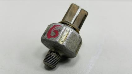 Датчик давления масла Nissan Largo 1994