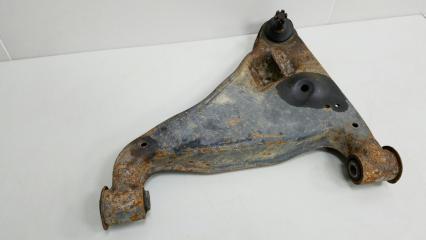 Рычаг подвески задний правый Nissan Largo 1994