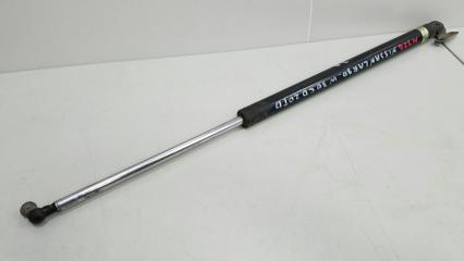 Амортизатор крышки двери багажника задний левый Nissan Vanette 1988