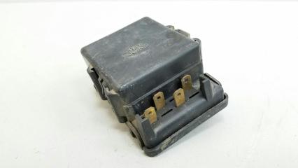 Фото запчасти блок реле Nissan Vanette 1988 Б/У запчасть Запчасть блок реле Nissan Vanette 1988