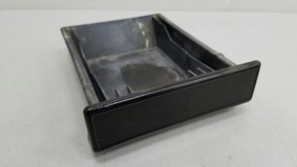 Пепельница Nissan Vanette 1988