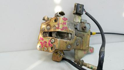 Замок двери Nissan Largo 1994 Б/У Замок двери Nissan Largo 1994