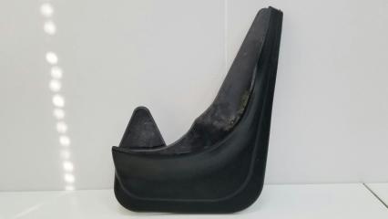 Брызговик правый Nissan Largo 1994 Б/У Брызговик правый Nissan Largo 1994