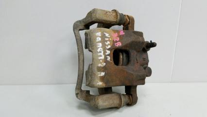 Тормозной суппорт передний левый Nissan Vanette 1988