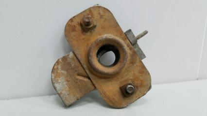 Запчасть замок капота SAAB 9000 1986