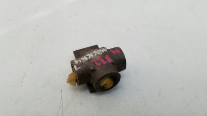 Запчасть распределитель тормозных усилий Москвич 407 1961