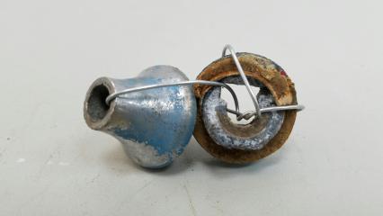 Запчасть кронштейн зеркала Москвич 403 1962